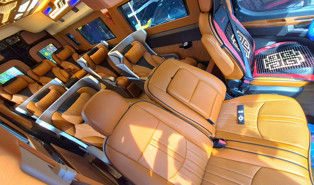 tại sao thuê xe limousine 9 chỗ